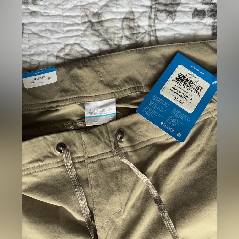 NWT Columbia Capri